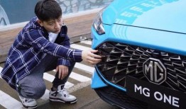 汽车爆料大神是谁啊视频,揭秘视频背后的神秘人物